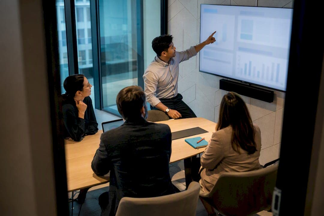Finance & IT: 2026 Report Automation Cost and 6–14 Month Payback